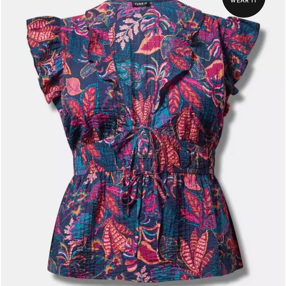 Torrid - Ruffle V-Neck Tie Front Blouse - size 2